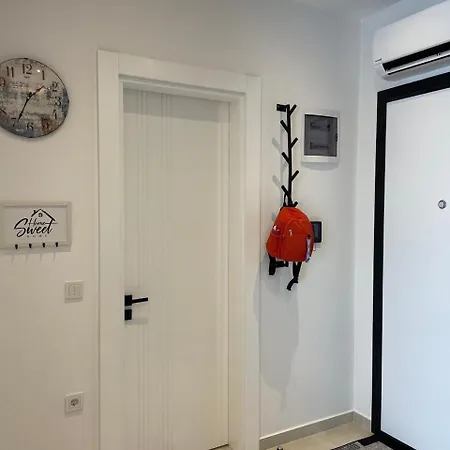 Stylish In Yekta Royal Club Апартаменти