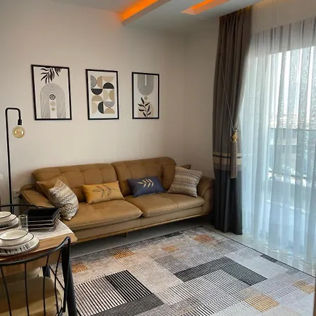 Stylish In Yekta Royal Club Apartment Alanya
