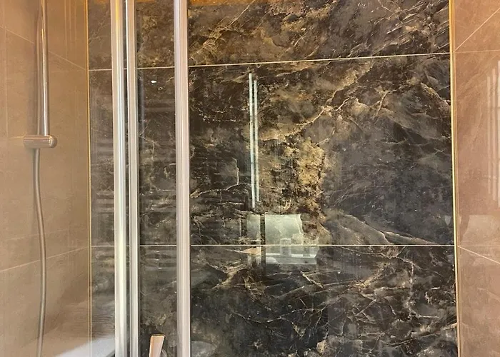 Stylish In Yekta Royal Club 公寓